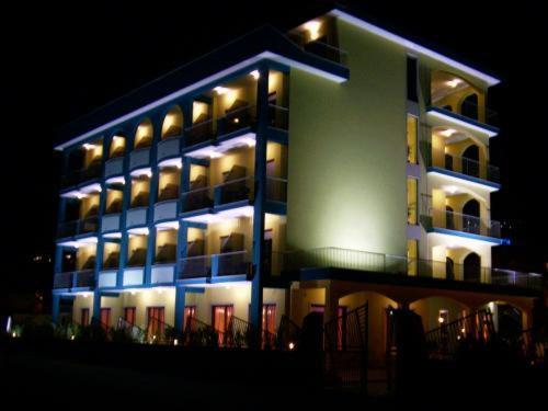 Meridian Hotel Guardia Piemontese Terme Dış mekan fotoğraf