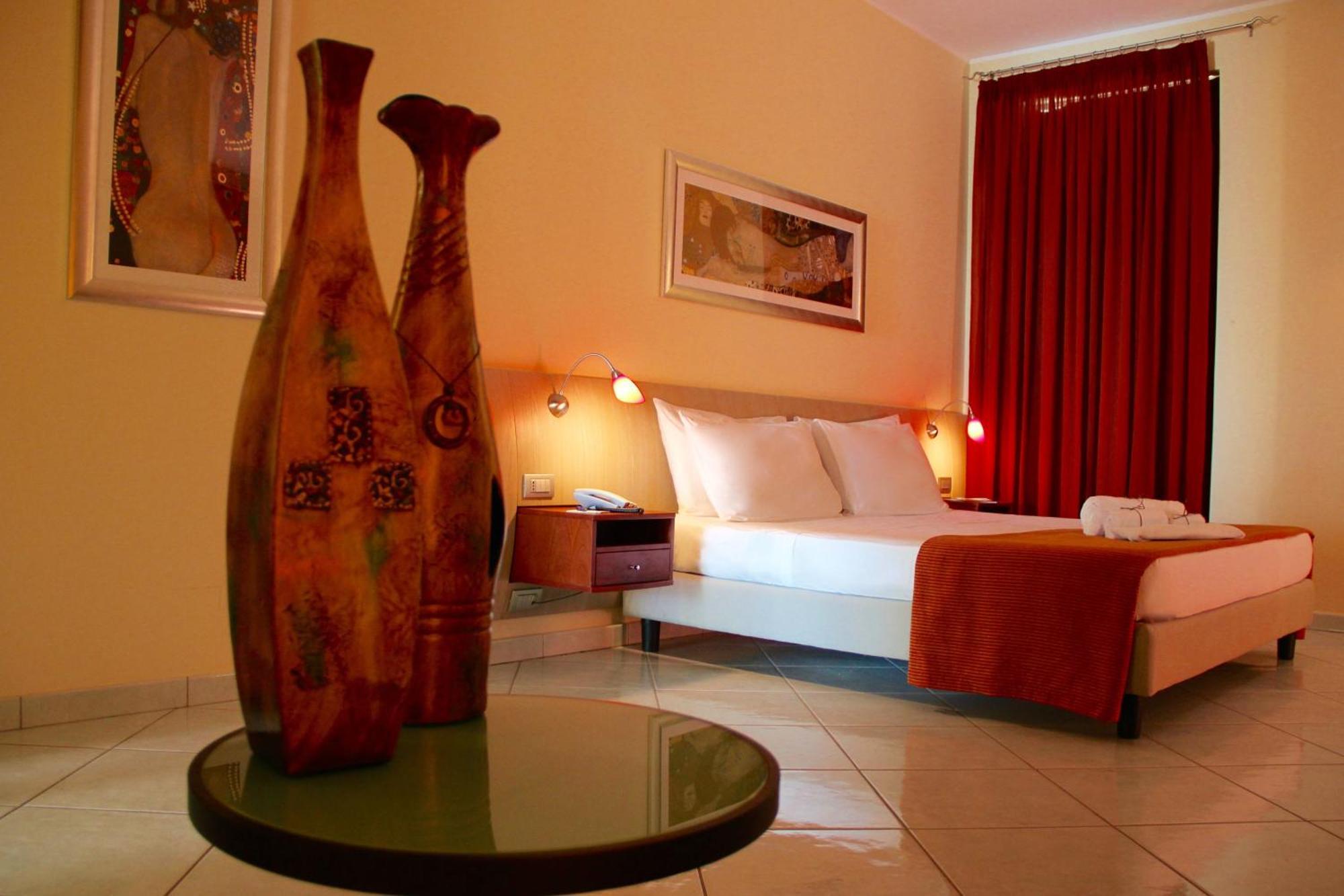 Meridian Hotel Guardia Piemontese Terme Dış mekan fotoğraf