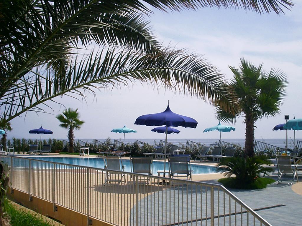 Meridian Hotel Guardia Piemontese Terme Dış mekan fotoğraf